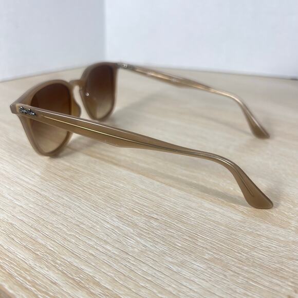 Ray-Ban RB4305 6166/13 Phantos Polished Beige Sunglasses READ 52-20-150 main image 12
